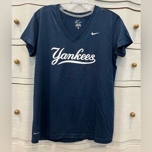 Nike Yankee Tee Size Large